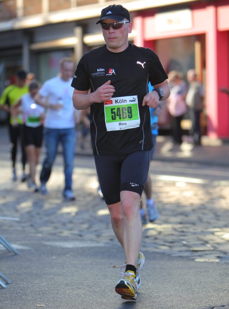 Rico Pötzsch läuft den Köln-Marathon.